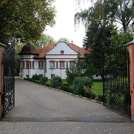 Oda ve Kahvaltı Kastelyszallo